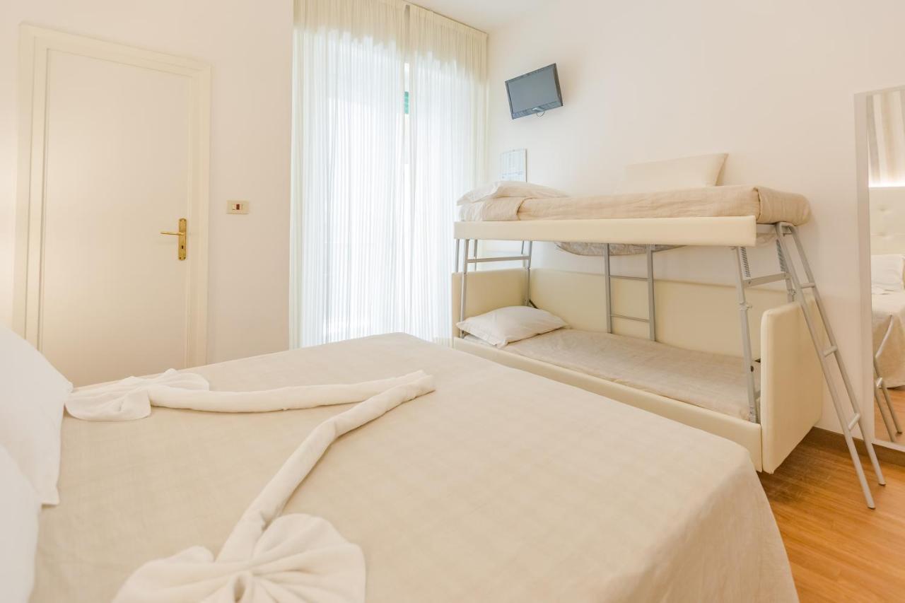 Hotel Bremen Rimini Exterior photo