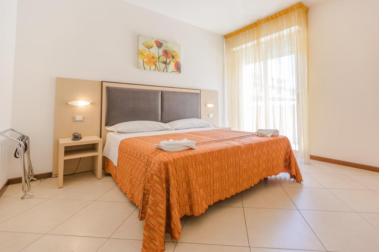 Hotel Bremen Rimini Exterior photo